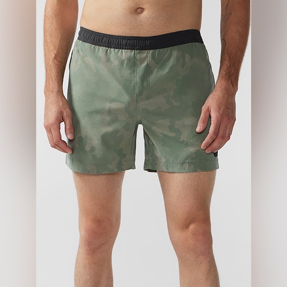 Chubbies Gym Swim Hybrid Short The You Cant See Mes 5.5" Inseam Sz S Camo NWOT - Picture 4 of 6